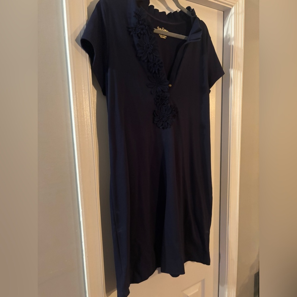 Navy blue short sleeve dress